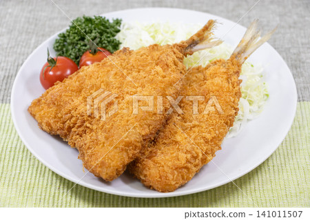 炸竹莢魚 炸竹莢魚 141011507