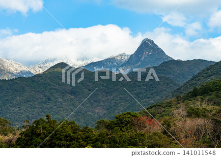 Yakushima's Nanagodake Mountain: It looks just like the Matterhorn (in winter) Yakushima's Nanagodake Mountain: It looks just like the Matterhorn (in winter) 141011548