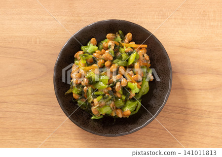 Wasabi stems, Nozawana pickles and kelp, mixed with natto. Wasabi stems, Nozawana pickles and kelp, mixed with natto. 141011813