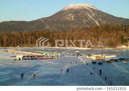 The Iceland Akan venue, with Mount Oakan in the background and the frozen lake surface. The Iceland Akan venue, with Mount Oakan in the background and the frozen lake surface. 141011929