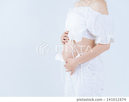 Maternity photos. Pregnant women, pregnancy, childbirth, maternity wear, commemorative photos, trying to conceive, mom, belly, photo studio. Maternity photos. Pregnant women, pregnancy, childbirth, maternity wear, commemorative photos, trying to conceive, mom, belly, photo studio. 141012874