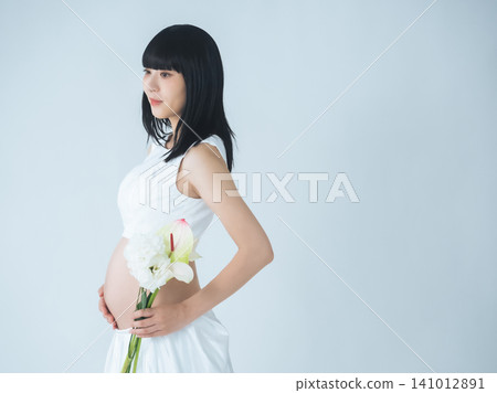 Maternity photos. Pregnant women, pregnancy, maternity dresses, commemorative photos, trying to conceive, mom, childbirth, belly, photo studio. Maternity photos. Pregnant women, pregnancy, maternity dresses, commemorative photos, trying to conceive, mom, childbirth, belly, photo studio. 141012891