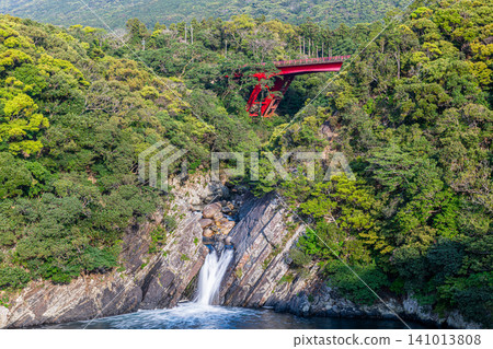 Springtime in Yakushima: Toroki Falls cascading into the sea 141013808