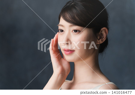Young woman doing skin care beauty image Young woman doing skin care beauty image 141016477