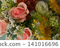 色彩繽紛、美麗的花束 03 141016696