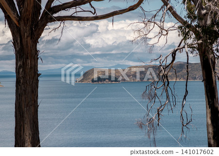 lake Titicaca islands lake Titicaca islands 141017602
