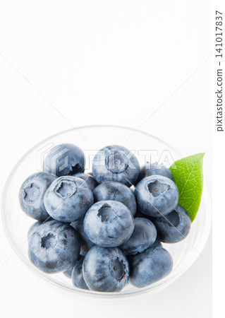 Fresh blueberries in a glass container Fresh blueberries in a glass container 141017837
