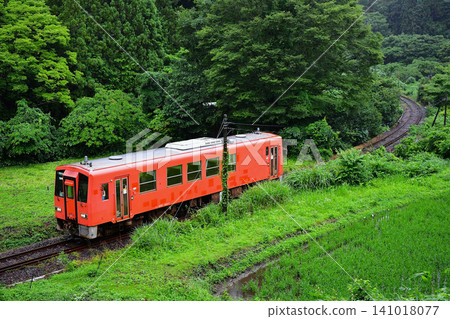 JR Kisuki Line local train JR Kisuki Line local train 141018077