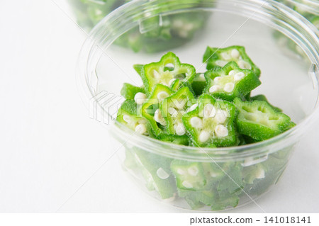 Chopped okra for freezing Chopped okra for freezing 141018141