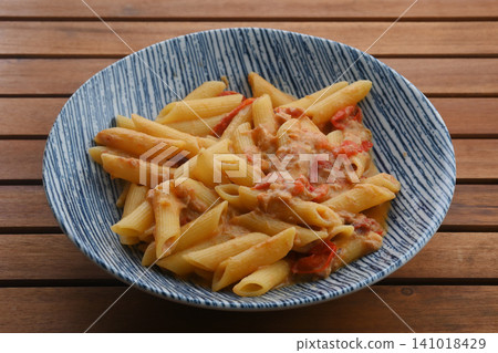 Penne's tomato sauce pasta Penne's tomato sauce pasta 141018429