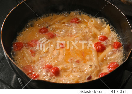 Penne's tomato sauce pasta Penne's tomato sauce pasta 141018513