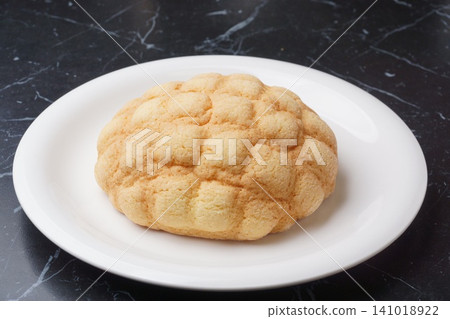 Delicious melonpan Delicious melonpan 141018922