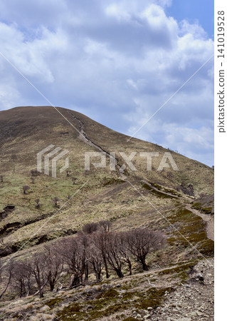 三重縣稻部市龍嶽山登頂健行路線:鈴鹿七山 三重縣稻部市龍嶽山登頂健行路線:鈴鹿七山 141019528
