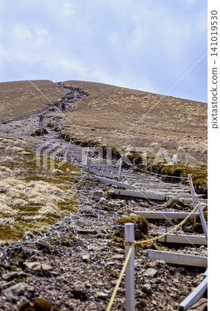 三重縣稻部市龍嶽山登頂健行路線:鈴鹿七山 三重縣稻部市龍嶽山登頂健行路線:鈴鹿七山 141019530