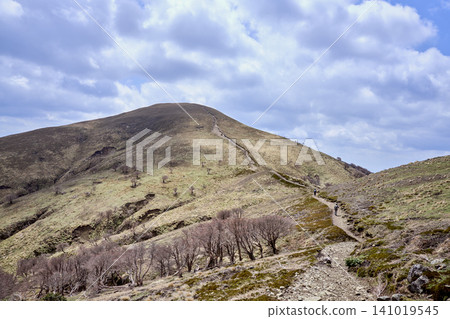 三重縣稻部市龍嶽山登頂健行路線:鈴鹿七山 三重縣稻部市龍嶽山登頂健行路線:鈴鹿七山 141019545