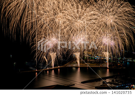 [Shizuoka Prefecture] Atami's million-dollar night view and seaside fireworks festival 141020735