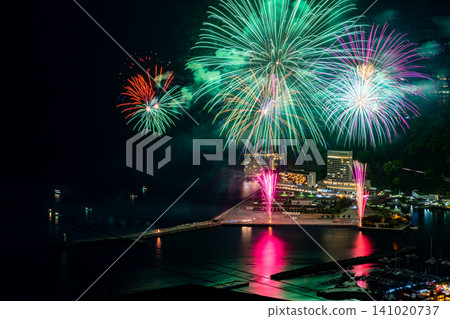[Shizuoka Prefecture] Atami's million-dollar night view and seaside fireworks festival 141020737