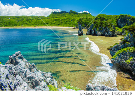The scenery of Cape Hedo, the northernmost point of Okinawa Island. The scenery of Cape Hedo, the northernmost point of Okinawa Island. 141021939