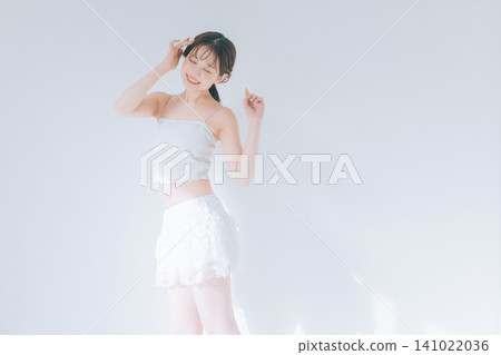 年輕女性的健康保養形象 141022036