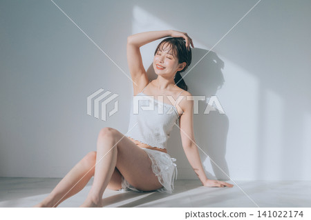 年輕女性的健康保養形象 141022174