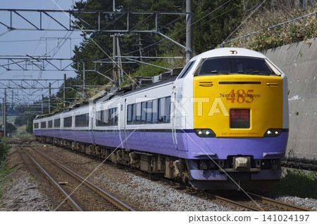 Limited express trains (now operated by a third-sector company) on the JR Esashi Line and Tsugaru Kaikyo Line: 485 series, 789 series Limited express trains (now operated by a third-sector company) on the JR Esashi Line and Tsugaru Kaikyo Line: 485 series, 789 series 141024197