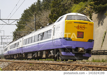 Limited express trains (now operated by a third-sector company) on the JR Esashi Line and Tsugaru Kaikyo Line: 485 series, 789 series Limited express trains (now operated by a third-sector company) on the JR Esashi Line and Tsugaru Kaikyo Line: 485 series, 789 series 141024199