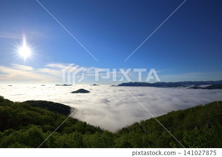 Sea of clouds at Tomamu, Shimukappu, Hokkaido Sea of clouds at Tomamu, Shimukappu, Hokkaido 141027875