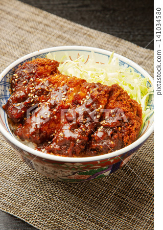 在米的味噌豬肉炸肉排 在米的味噌豬肉炸肉排 141034580