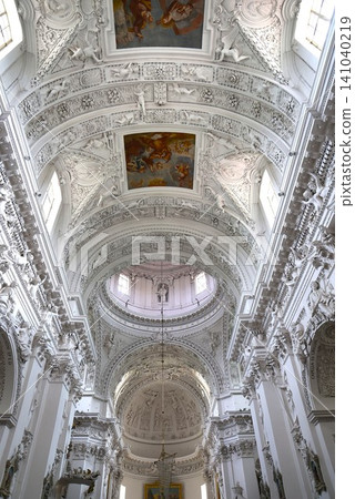 Interior of St. Peter and Paul Church in Vilnius, the capital of Lithuania, one of the Baltic states (2) Interior of St. Peter and Paul Church in Vilnius, the capital of Lithuania, one of the Baltic states (2) 141040219