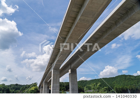Construction site of the Shin-Meishin Expressway in Ujitawara section, Kyoto Prefecture Construction site of the Shin-Meishin Expressway in Ujitawara section, Kyoto Prefecture 141040330