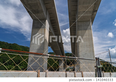 Construction site of the Shin-Meishin Expressway in Ujitawara section, Kyoto Prefecture 141040333