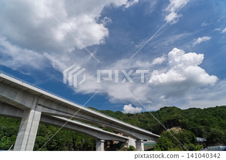 Construction site of the Shin-Meishin Expressway in Ujitawara section, Kyoto Prefecture Construction site of the Shin-Meishin Expressway in Ujitawara section, Kyoto Prefecture 141040342