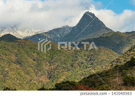 屋久島的七子山，冬天看起來很像馬特洪峰。 141040563