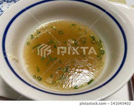 The soup of the salt ramen after finishing eating 141043402