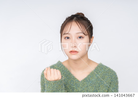 年輕女性的美麗 141043667
