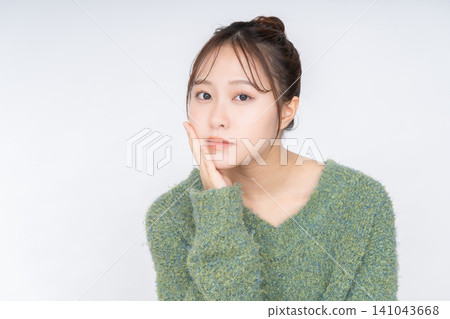 年輕女性的美麗 141043668