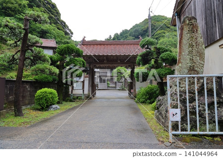 ◇湯之津溫泉町健行及慶光寺【傳統建築群重要保護區】/ 島根縣小田市 ◇湯之津溫泉町健行及慶光寺【傳統建築群重要保護區】/ 島根縣小田市 141044964