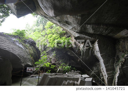 ◇Yunotsu "Fukumitsu Stone Quarry" / Yunotsu-cho, Oda City, Shimane Prefecture ◇Yunotsu "Fukumitsu Stone Quarry" / Yunotsu-cho, Oda City, Shimane Prefecture 141045721