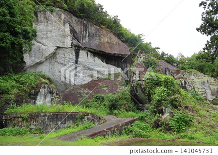 ◇Yunotsu "Fukumitsu Stone Quarry" / Yunotsu-cho, Oda City, Shimane Prefecture ◇Yunotsu "Fukumitsu Stone Quarry" / Yunotsu-cho, Oda City, Shimane Prefecture 141045731