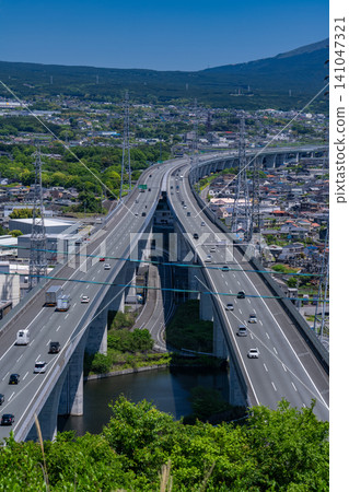 The cityscape of Fuji City, where the Shin-Tomei Expressway runs. The cityscape of Fuji City, where the Shin-Tomei Expressway runs. 141047321