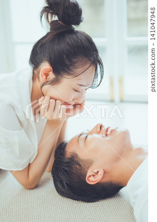 年輕夫妻的美容秘訣 年輕夫妻的美容秘訣 141047948