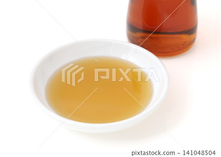 Sesame oil Sesame oil 141048504