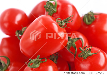 Cherry tomato (tomato berry) Cherry tomato (tomato berry) 141052542