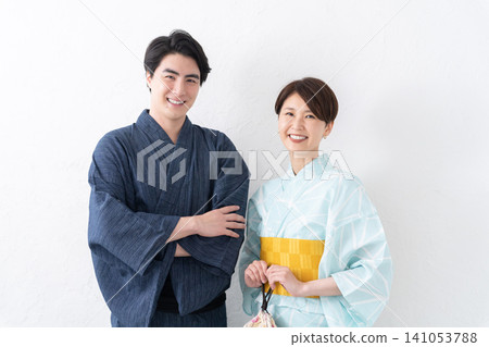 Couples wearing yukata Couples wearing yukata 141053788