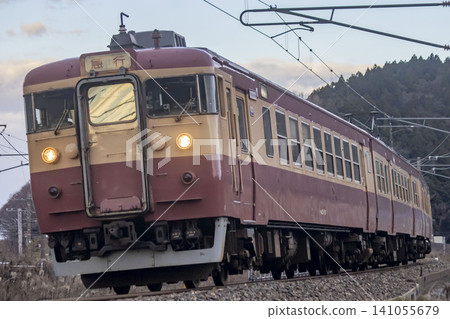 Evening express train of the Echigo Tokimeki Railway Evening express train of the Echigo Tokimeki Railway 141055679