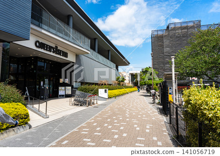 Queens Isetan Sengawa Store, Springtime Sunshine, Sengawa-cho, Chofu City, Tokyo Queens Isetan Sengawa Store, Springtime Sunshine, Sengawa-cho, Chofu City, Tokyo 141056719
