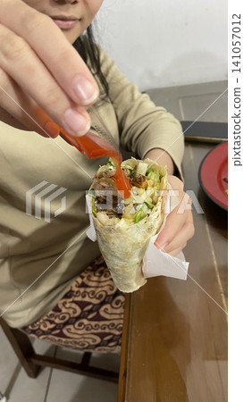 Eat delicious Shawarma by Palestinian in Indonesia Eat delicious Shawarma by Palestinian in Indonesia 141057012