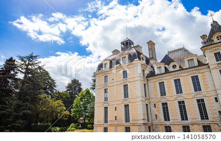 Castle of Cheverny, Loire valley, France Castle of Cheverny, Loire valley, France 141058570