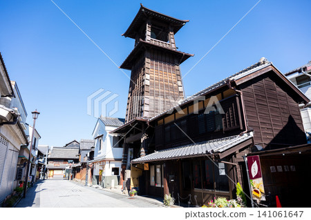 【小江戶川越】清晨,復古的街景,傳統的倉庫,還有時之鐘。 【小江戶川越】清晨,復古的街景,傳統的倉庫,還有時之鐘。 141061647
