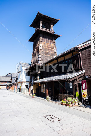 【小江戶川越】清晨,復古的街景,傳統的倉庫,還有時之鐘。 【小江戶川越】清晨,復古的街景,傳統的倉庫,還有時之鐘。 141061650